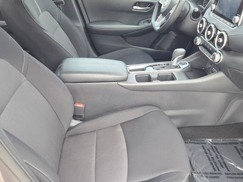 Used 2025 Nissan Sentra SV image 5