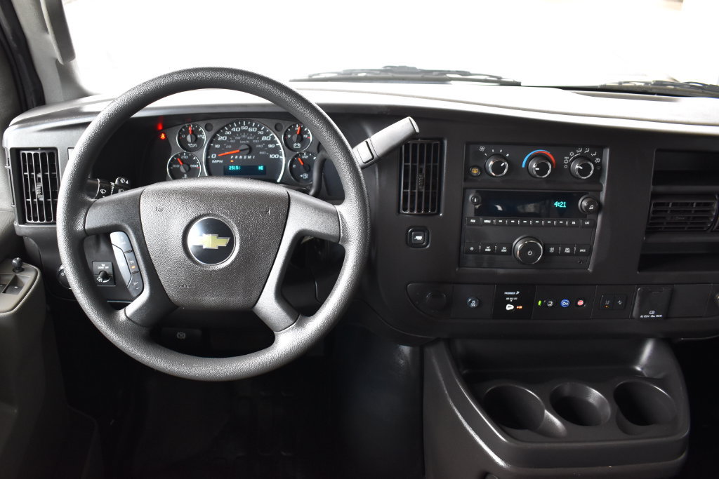 Used 2024 Chevrolet Express 3500 LS RWD image 2