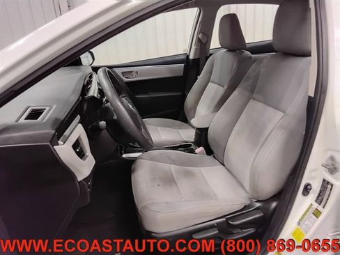 Used 2015 Toyota Corolla LE image 10