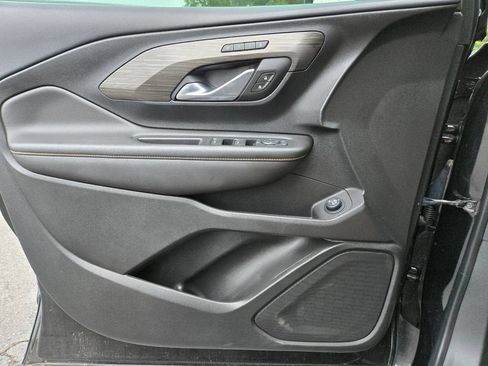 Used 2021 GMC Terrain SLT FWD image 32