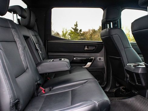 Used 2025 Toyota Tundra Limited image 35