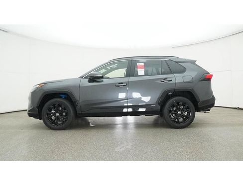 Used 2025 Toyota RAV4 SE w/ Weather Package AWD/4WD image 25