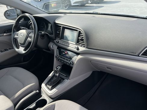 Used 2017 Hyundai Elantra SE w/ SE A/T Tech Package 03 image 15