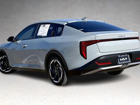 Certified 2025 Kia K4 EX image 4