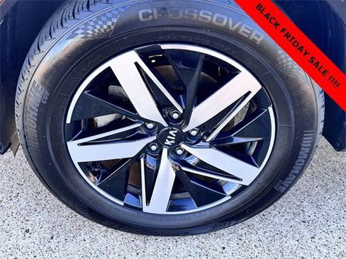 Used 2021 Kia Sorento S image 9