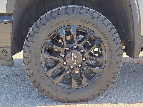 Used 2026 Chevrolet Silverado 2500 LTZ w/ Trail Boss Package AWD/4WD image 11
