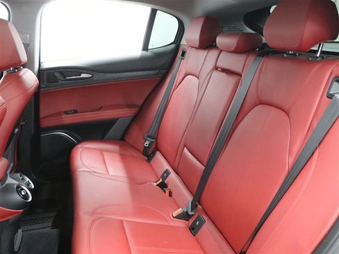 Used 2021 Alfa Romeo Stelvio Sprint w/ Nero Edizione image 12