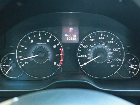 Used 2012 Subaru Legacy 2.5i Limited AWD/4WD image 12