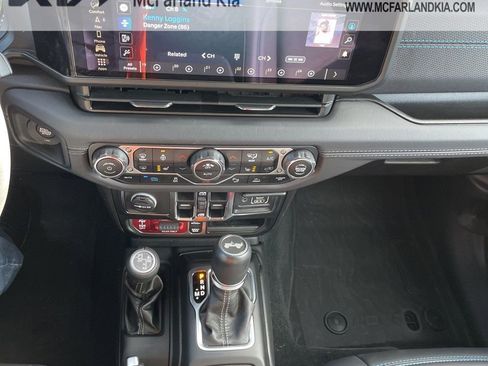 Used 2024 Jeep Wrangler Unlimited Rubicon 4xe image 20