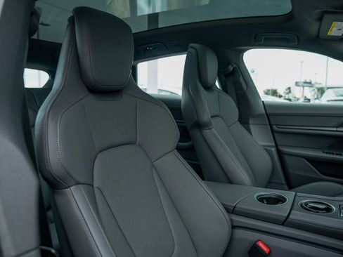 New 2025 Porsche Taycan 4 Cross Turismo image 33