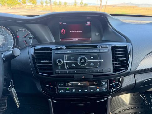 Used 2017 Honda Accord Sport image 24