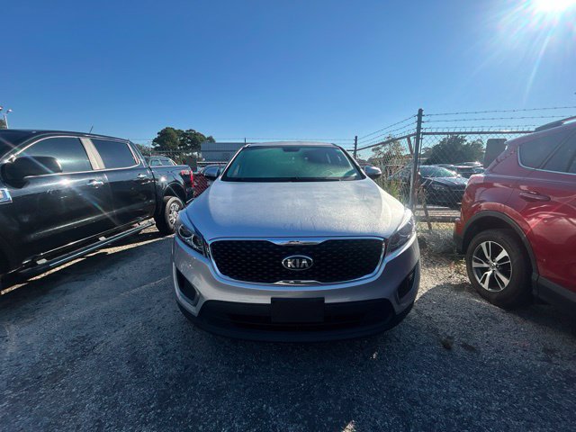 Used 2017 Kia Sorento L FWD image 2