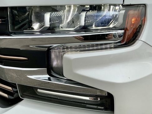 Used 2021 Chevrolet Silverado 1500 High Country w/ LPO, Dark Essentials Package image 10