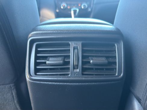 Used 2020 Nissan Rogue SV FWD image 29