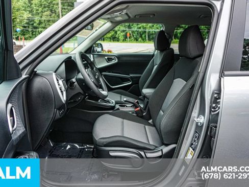 Used 2025 Kia Soul LX w/ LX Technology Package FWD image 20