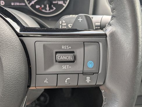 Certified 2023 Nissan Rogue SV w/ SV Premium B Package image 27