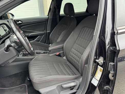 Used 2019 Volkswagen Jetta GLI image 13