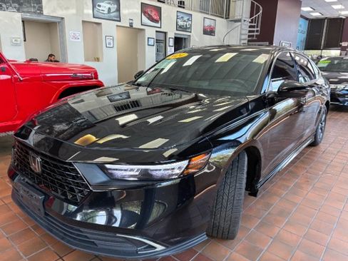 Used 2024 Honda Accord EX image 8