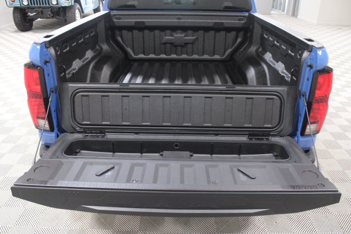 New 2026 Chevrolet Colorado ZR2 w/ Off-Road Front Bumper Package AWD/4WD image 14