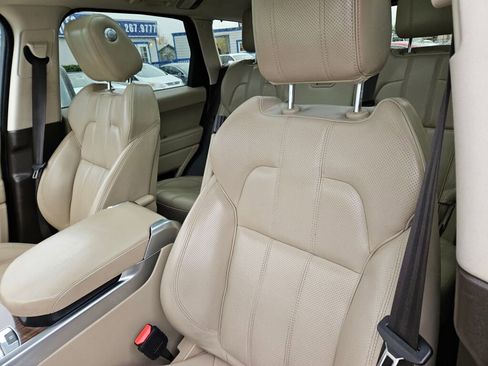 Used 2016 Land Rover Range Rover Sport HSE image 13