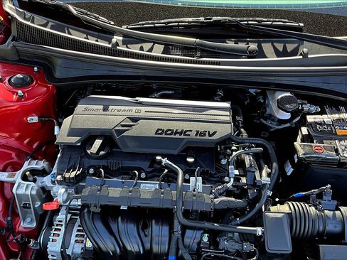 Used 2023 Hyundai Elantra SEL image 30