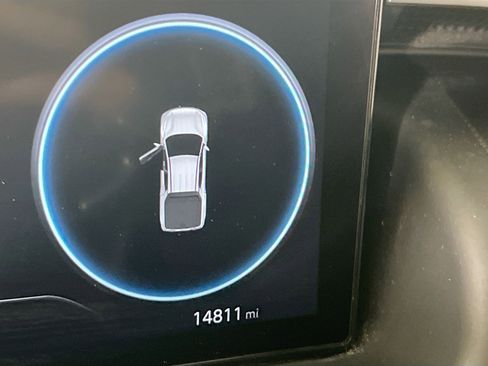 Used 2023 Hyundai Santa Cruz SEL Premium image 12