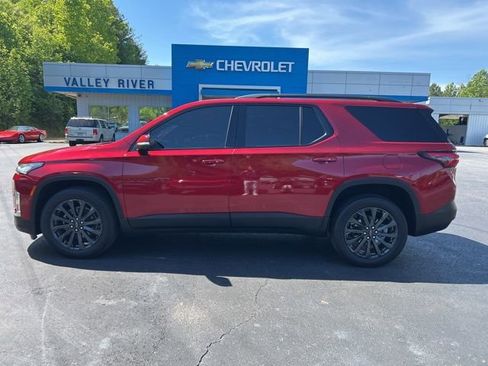 Used 2023 Chevrolet Traverse RS FWD image 7