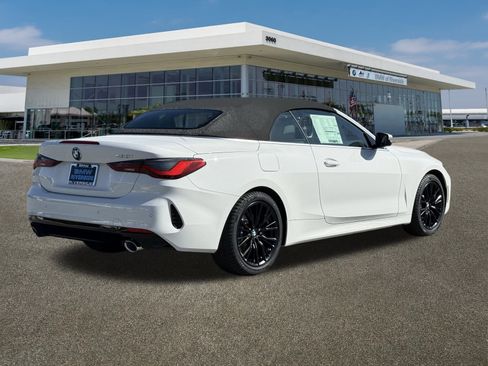 New 2026 BMW 430i Convertible w/ Convenience Package image 10