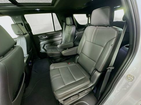 Used 2023 Chevrolet Tahoe RST w/ Luxury Package AWD/4WD image 32