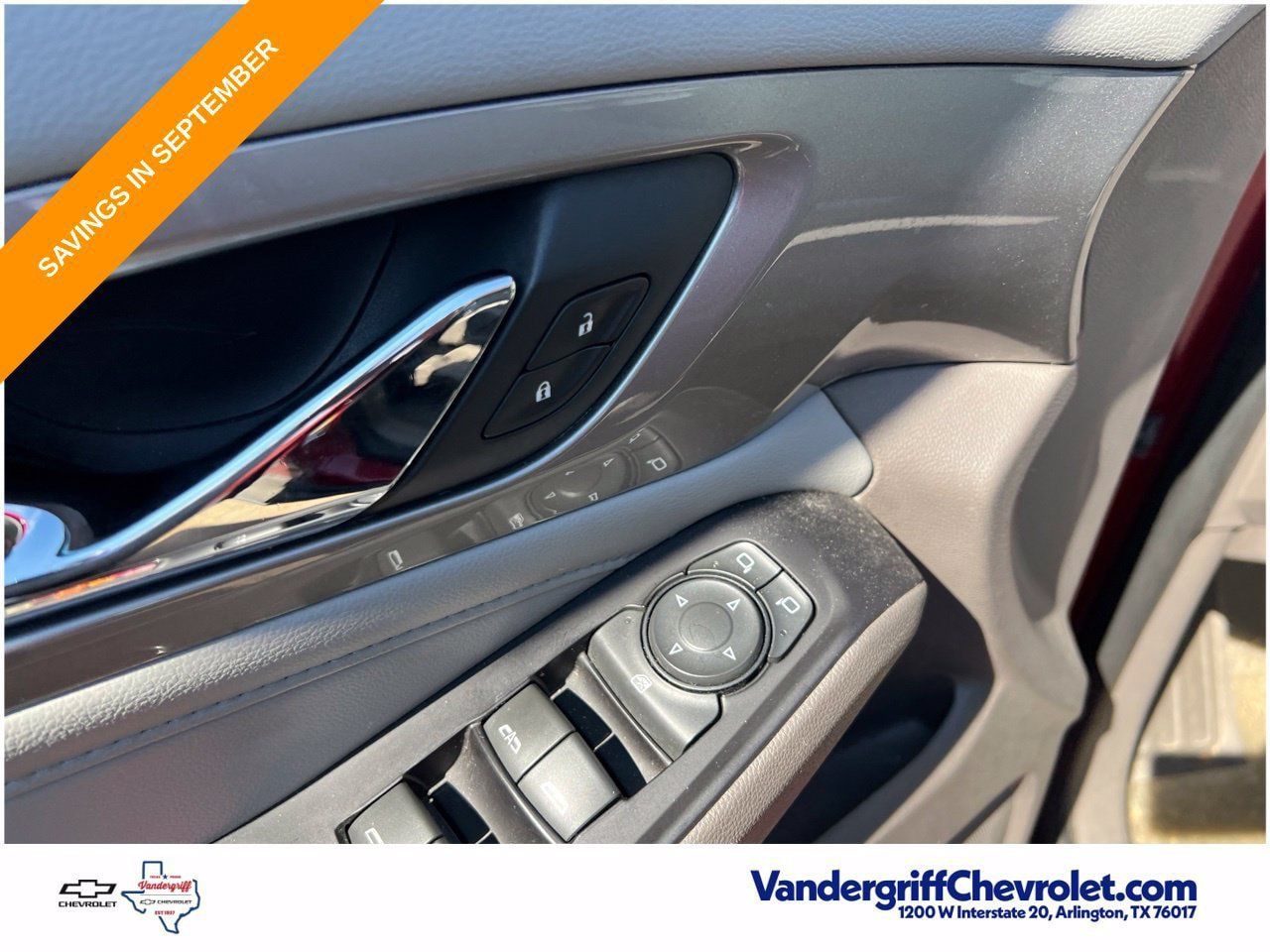Used 2019 Chevrolet Traverse LT FWD image 14