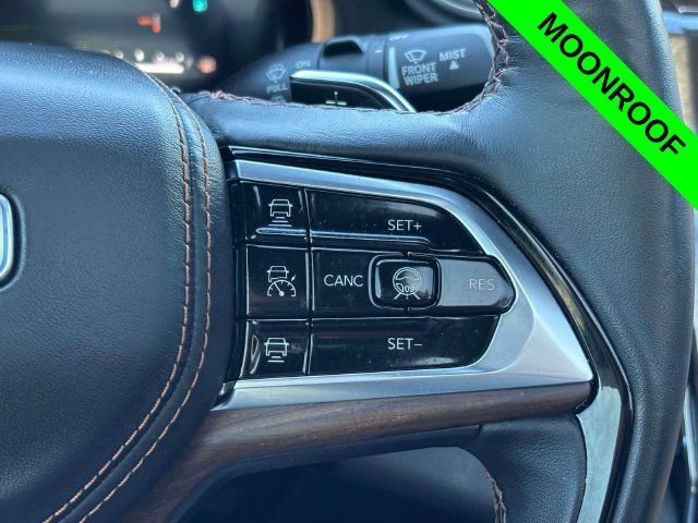 Used 2024 Jeep Grand Cherokee Summit AWD/4WD image 17