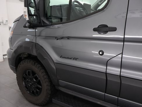 Used 2026 Ford Transit 250 148 Medium Roof Extended AWD image 36