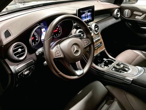 Used 2018 Mercedes-Benz GLC 300 4MATIC image 17