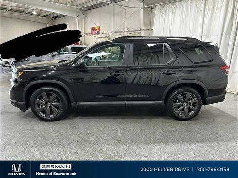 Certified 2025 Honda Pilot Sport image 5