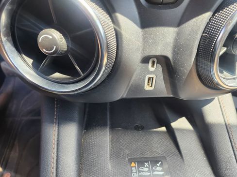 Used 2019 Chevrolet Blazer Premier w/ Driver Confidence II Package image 16