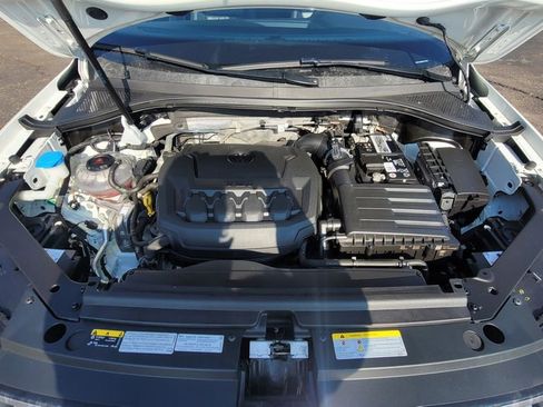 Used 2022 Volkswagen Tiguan SE image 17