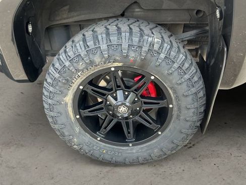 Used 2020 GMC Sierra 1500 AT4 w/ AT4 Premium Package AWD/4WD image 14