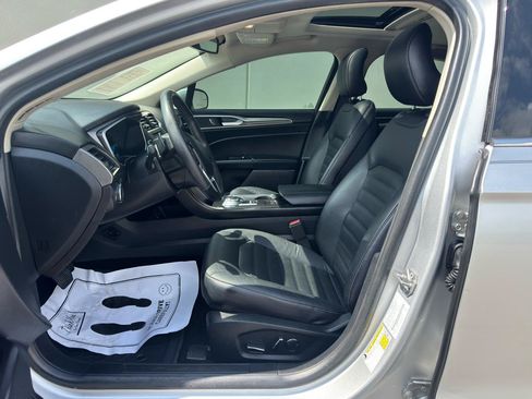 Used 2018 Ford Fusion SE FWD image 10