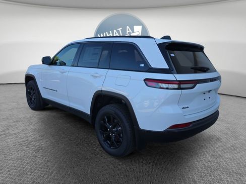 New 2026 Jeep Grand Cherokee 4WD image 6