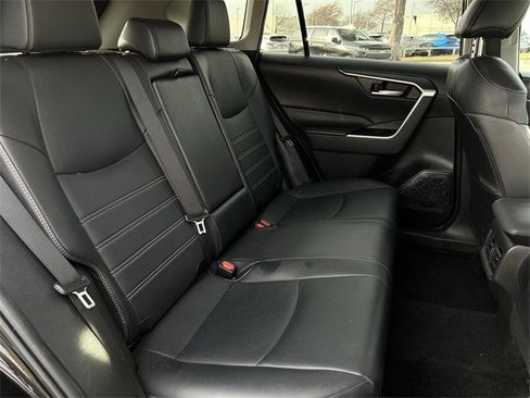 Used 2023 Toyota RAV4 XLE Premium image 32