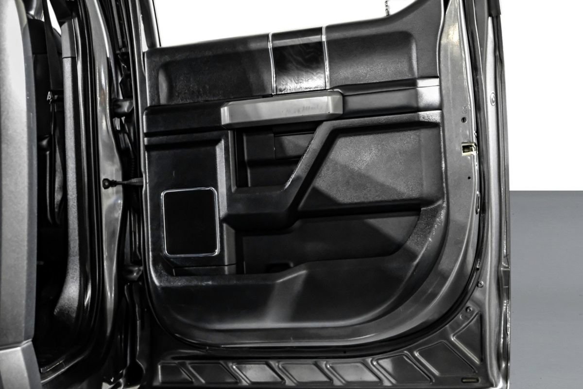 Used 2019 Ford F450 Platinum w/ Platinum Ultimate Package AWD/4WD image 39