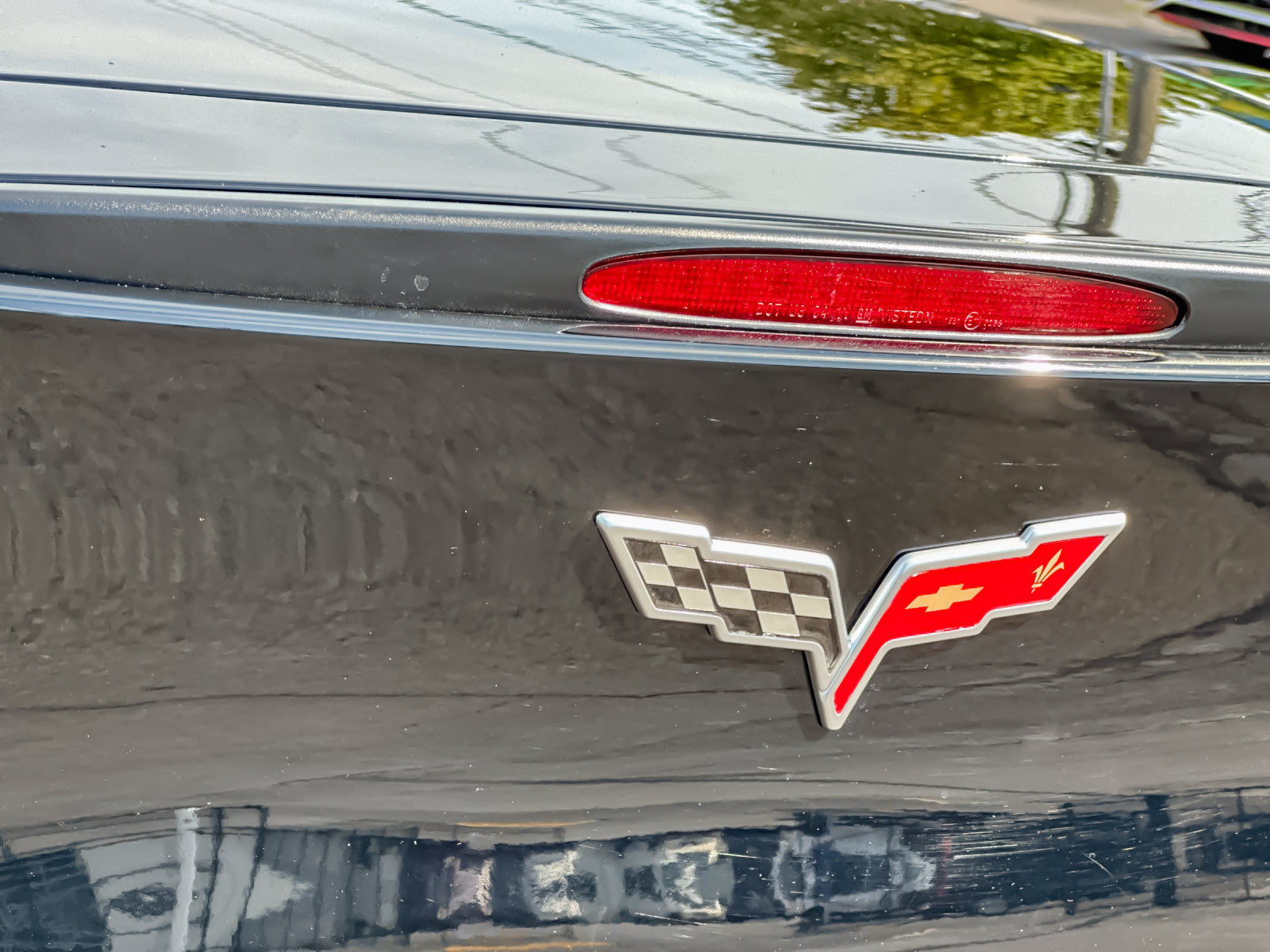 Used 2005 Chevrolet Corvette Convertible w/ Preferred Equipment Group RWD image 24