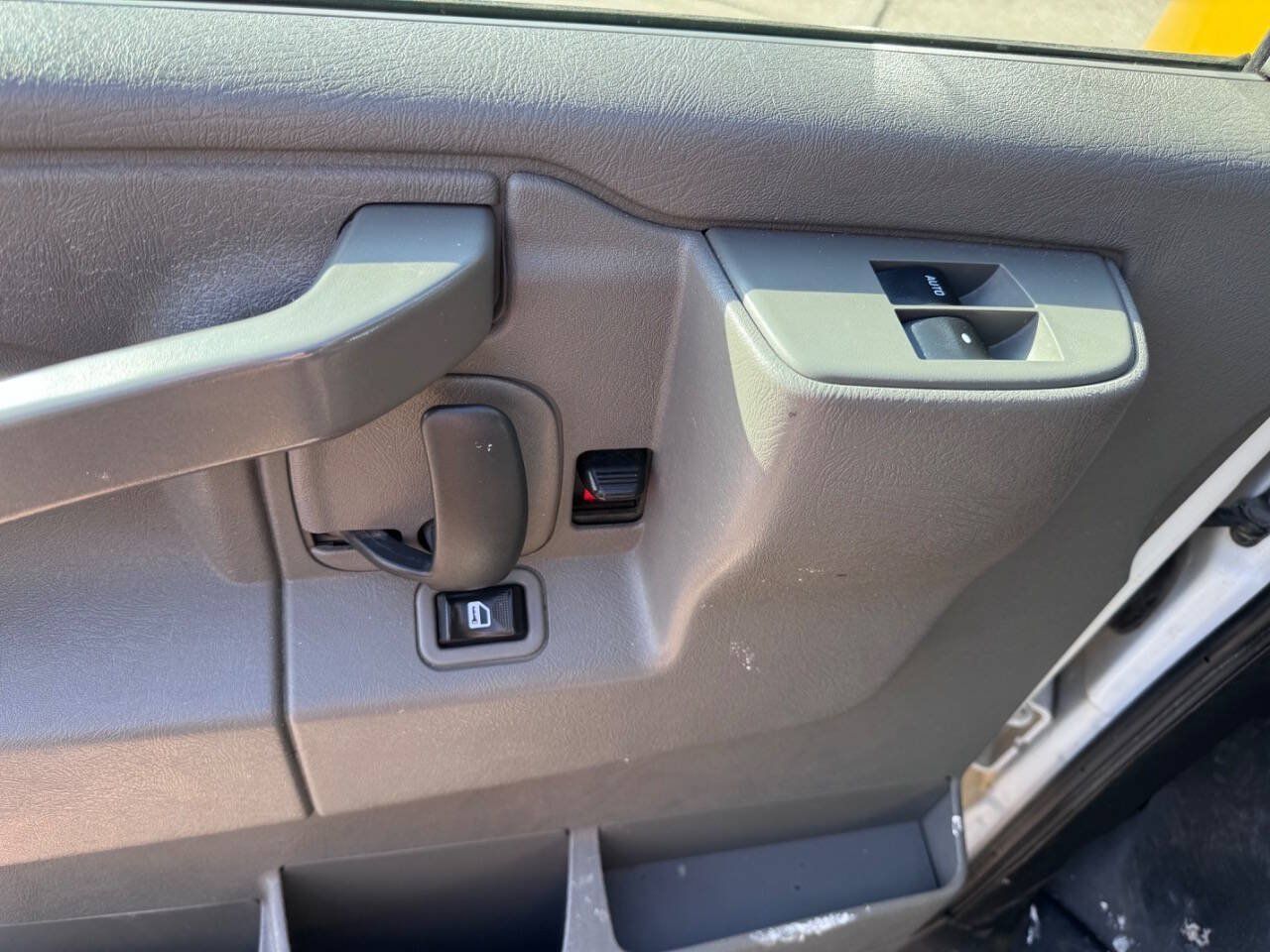 Used 2019 Chevrolet Express 2500 w/ Driver Convenience Package RWD image 13