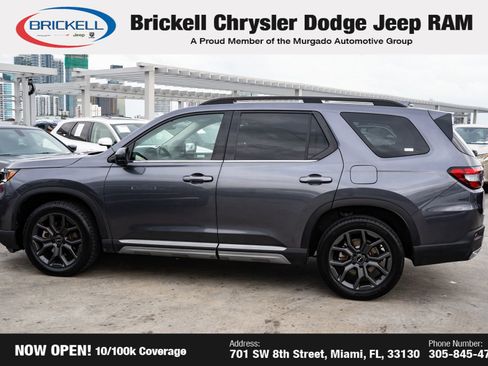 Used 2024 Honda Pilot Touring image 8