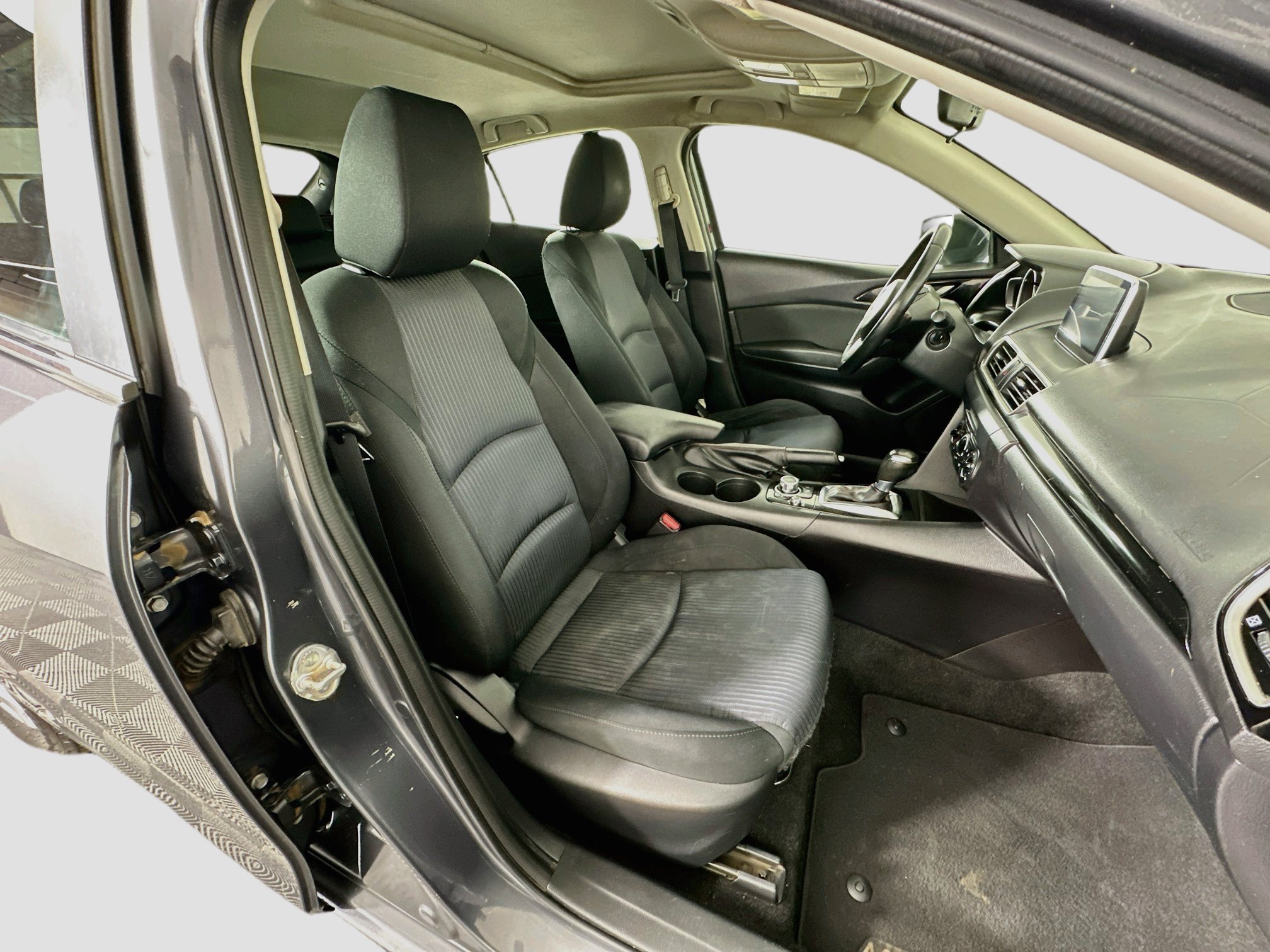 Used 2016 MAZDA MAZDA3 i Touring FWD image 31
