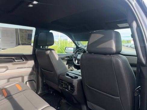 Used 2022 GMC Sierra 1500 AT4 AWD/4WD image 16