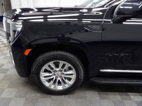 Used 2023 GMC Yukon SLT image 45