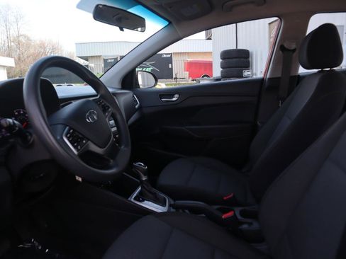 Used 2021 Hyundai Accent SE image 46