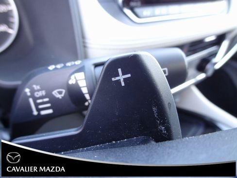 Used 2023 Nissan Rogue SL image 26