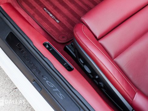 Used 2022 Porsche 911 Targa 4 GTS image 26